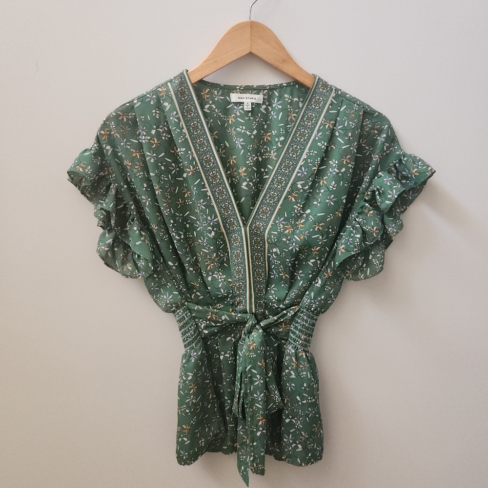 Max Studio Floral Blouse Green Self Tie Front Smocked Waist Ruffle Sleeve